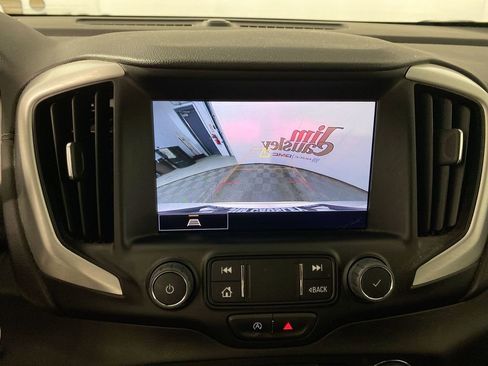 Used 2023 GMC Terrain SLE w/ Driver Convenience Package image 17