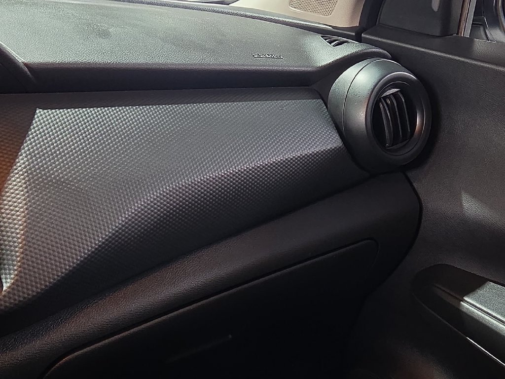 Used 2023 Nissan Kicks S w/ Interior Electronics Package FWD image 22