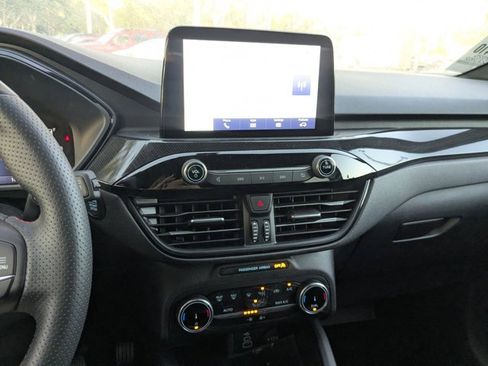 Used 2025 Ford Escape ST-Line FWD image 10