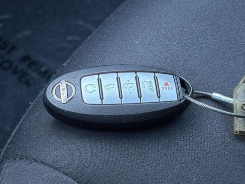 Used 2025 Nissan Altima 2.5 SV FWD image 24