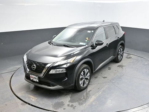 Used 2023 Nissan Rogue SV image 27