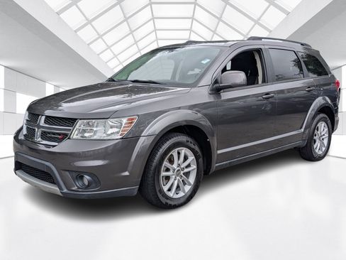 Used 2015 Dodge Journey SXT w/ Flexible Seating Group image 3
