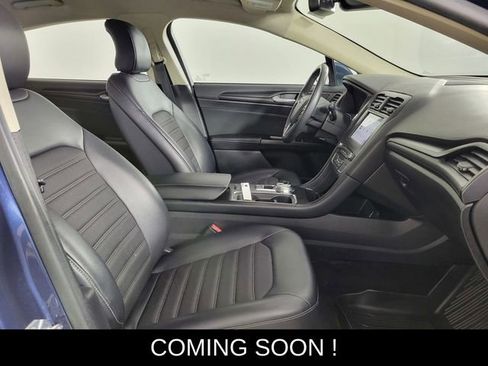 Used 2018 Ford Fusion SE image 18