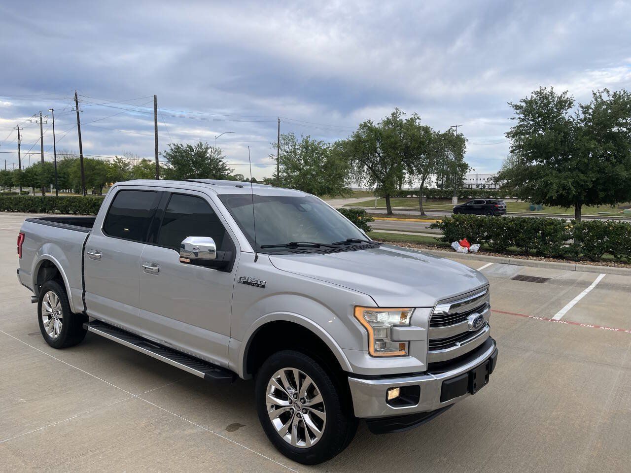 Used 2015 Ford F150 Lariat w/ Equipment Group 502A Luxury RWD image 14