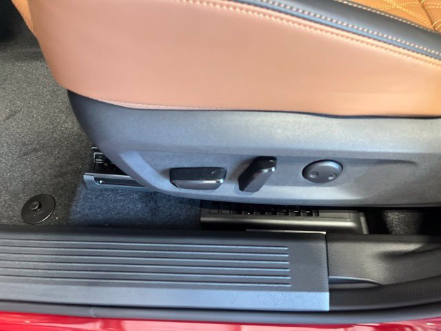 Certified 2026 Nissan Rogue Platinum AWD/4WD image 10