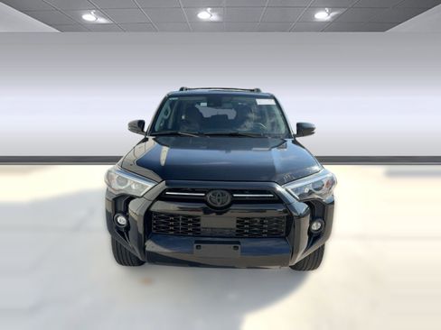 Used 2022 Toyota 4Runner SR5 Premium image 6