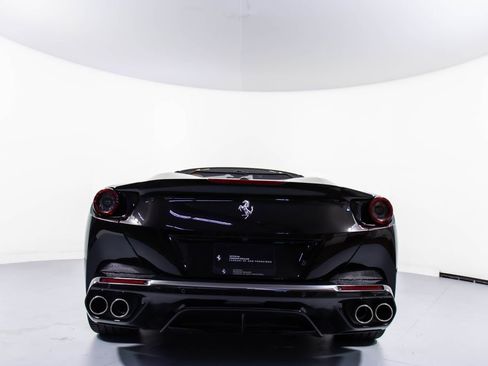 Certified 2019 Ferrari Portofino image 21