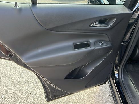 Used 2024 Chevrolet Equinox LT image 23