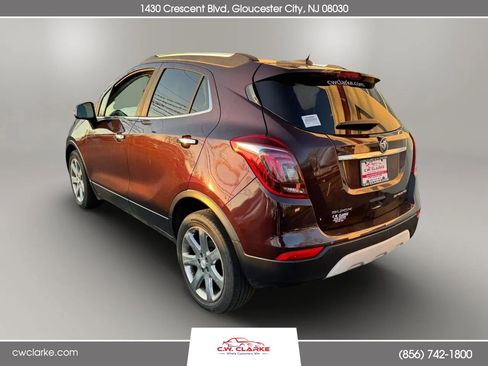 Used 2017 Buick Encore Essence w/ Experience Buick Package FWD image 3