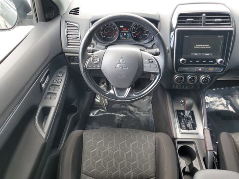 Used 2023 Mitsubishi Outlander Sport LE image 16