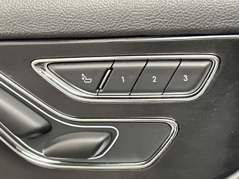 Used 2023 Lincoln Corsair Reserve AWD/4WD image 37