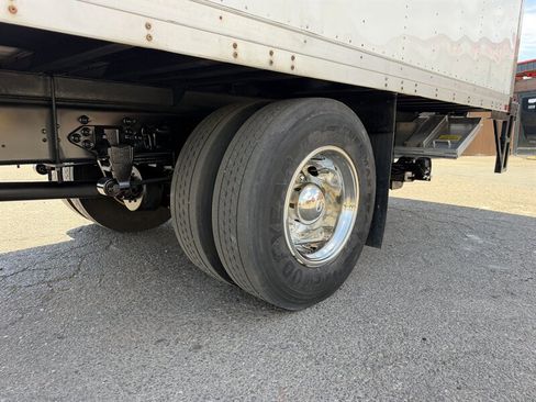 Used 2021 Ford F650 2WD Regular Cab Super Duty image 7