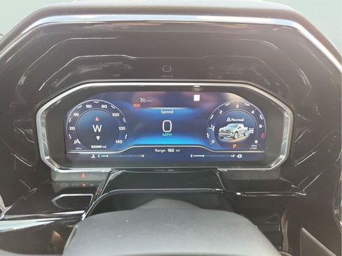 Certified 2022 Chevrolet Silverado 1500 High Country w/ High Country Premium Package AWD/4WD image 12