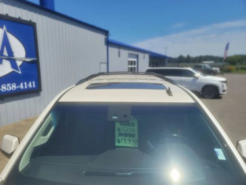 Used 2015 GMC Yukon SLT w/ HD Trailering Package AWD/4WD image 35