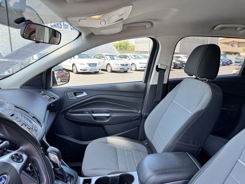 Used 2015 Ford Escape SE FWD image 33