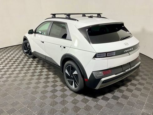 New 2025 Hyundai Ioniq 5 SEL image 11