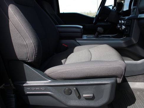 Used 2025 Ford F150 XLT w/ Equipment Group 302A MID image 17