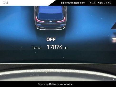 Used 2024 BMW i7 xDrive60 AWD/4WD image 36