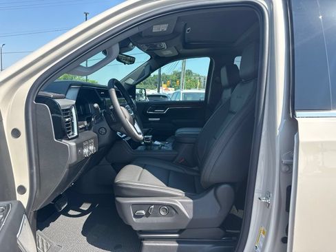 New 2026 GMC Sierra 1500 Denali w/ Denali Reserve Package AWD/4WD image 15