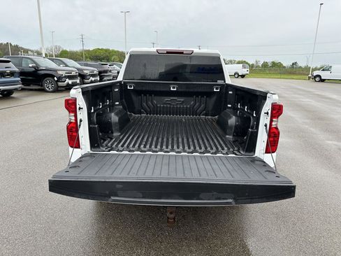 Used 2024 Chevrolet Silverado 1500 LT AWD/4WD image 7