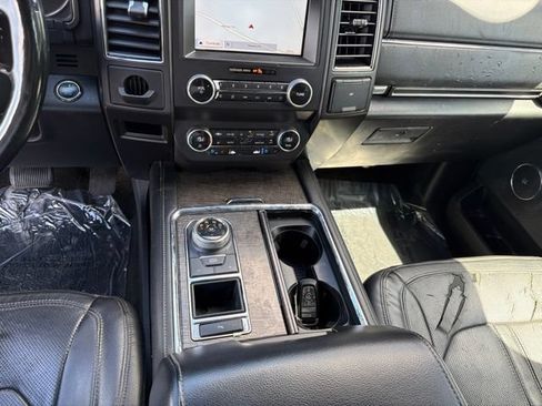 Used 2019 Ford Expedition Max Limited RWD image 13