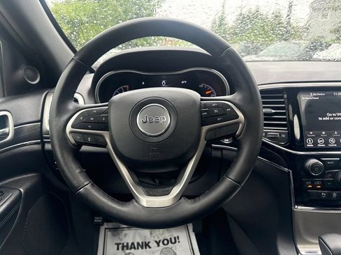 Used 2020 Jeep Grand Cherokee Limited AWD/4WD image 24
