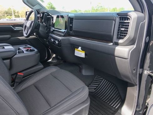 New 2026 GMC Sierra 1500 SLE image 22