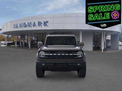 New 2025 Ford Bronco Outer Banks image 7