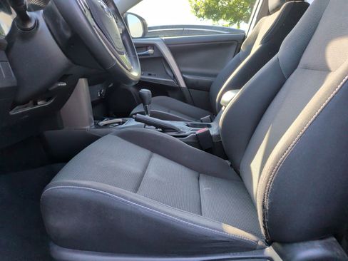 Used 2018 Toyota RAV4 XLE w/ Plus Extra Value Package FWD image 24