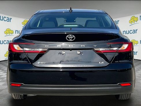 Certified 2025 Toyota Camry LE image 5