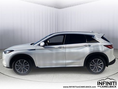 New 2025 INFINITI QX50 Luxe image 2