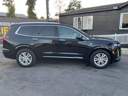 Used 2024 Cadillac XT6 Luxury image 8