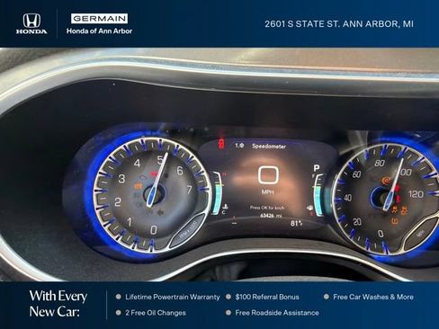 Used 2019 Chrysler Pacifica Limited FWD image 19