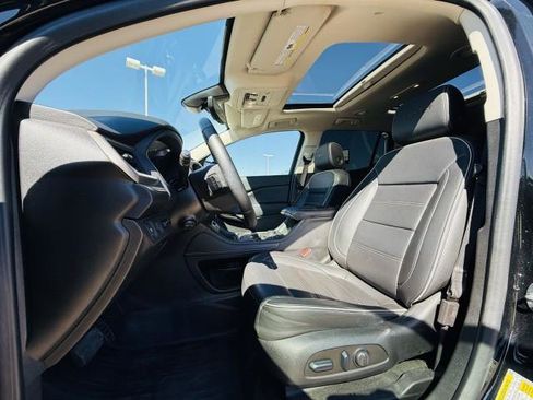 Certified 2023 GMC Acadia Denali w/ Black Diamond Edition image 16