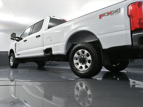Used 2024 Ford F350 XLT w/ FX4 Off-Road Package image 48