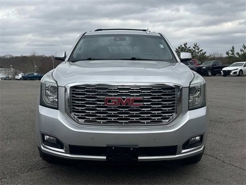 Used 2018 GMC Yukon Denali image 10
