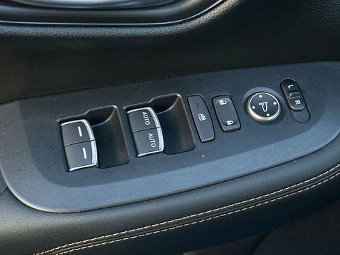 Certified 2026 Honda HR-V Sport image 11