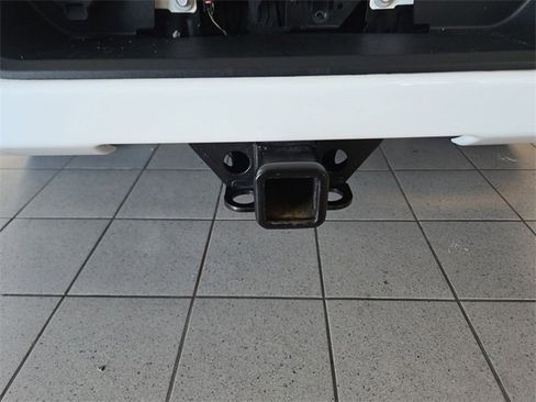 Used 2025 GMC Sierra 1500 Elevation image 23