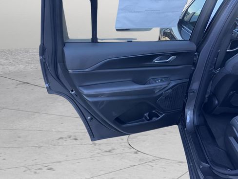 New 2026 Jeep Grand Cherokee L 4WD image 31