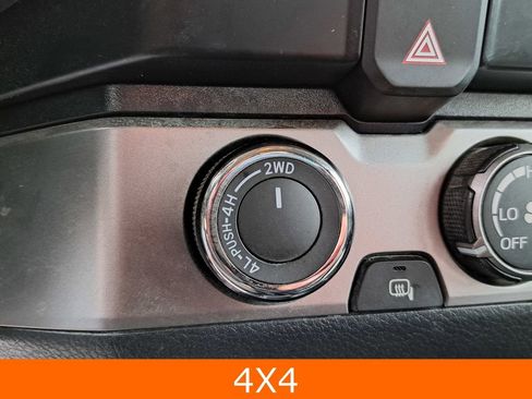 Used 2023 Toyota Tacoma SR w/ SR Convenience Package image 14