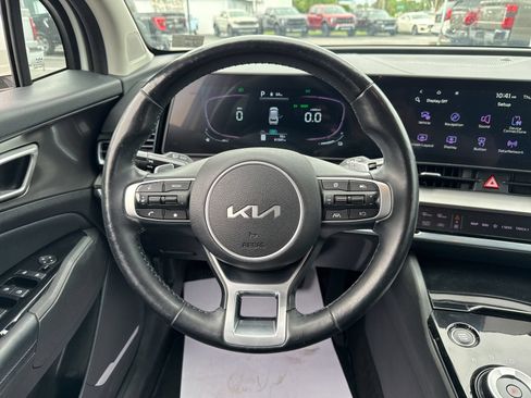 Used 2023 Kia Sportage EX AWD/4WD image 24