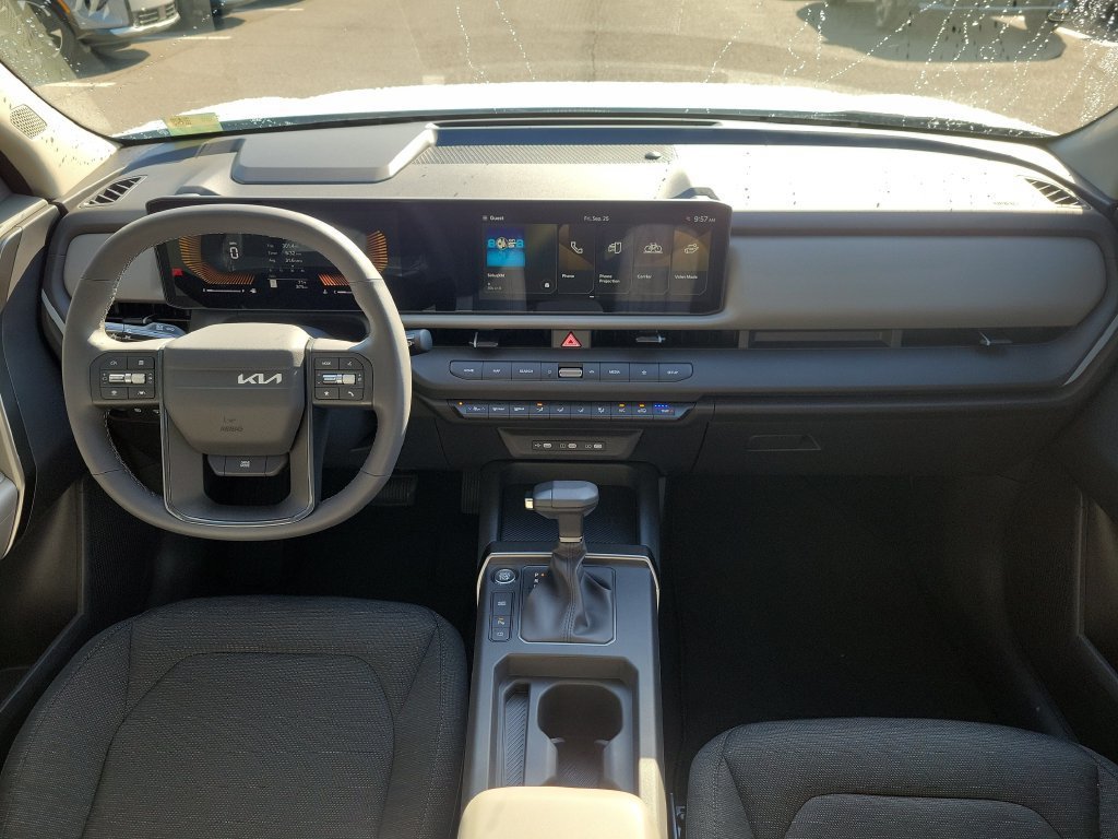 New 2027 Kia Seltos LX FWD image 17
