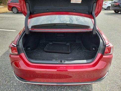 Used 2024 Lexus ES 300h Ultra Luxury w/ Accessory Package (Z2) image 19