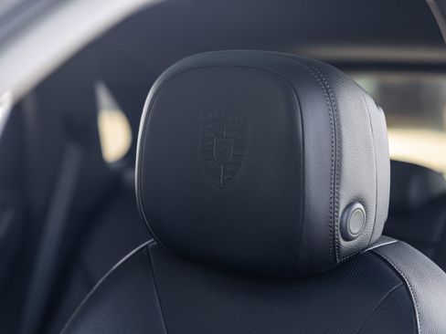 New 2026 Porsche Cayenne S image 25