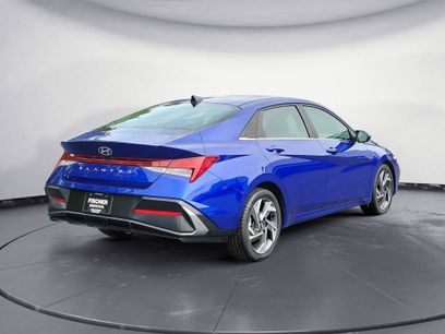 Used 2025 Hyundai Elantra SEL