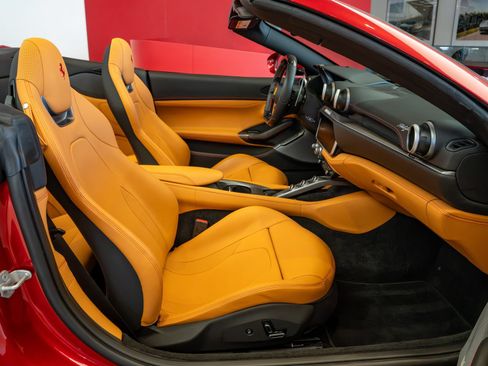 Used 2022 Ferrari Portofino M RWD image 20