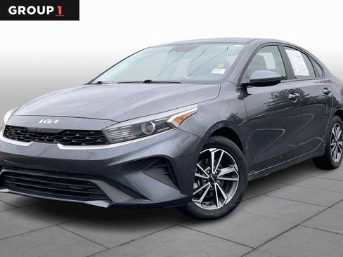 Used 2022 Kia Forte LXS image 1