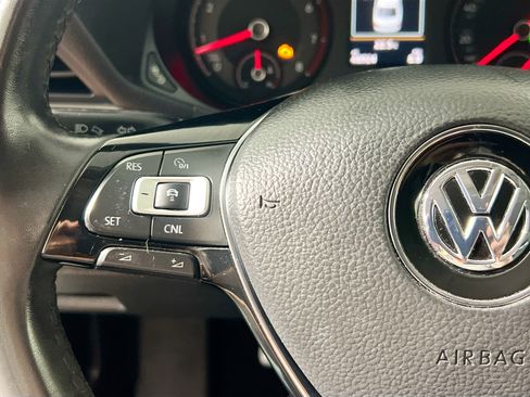 Used 2022 Volkswagen Passat 2.0T SE image 16