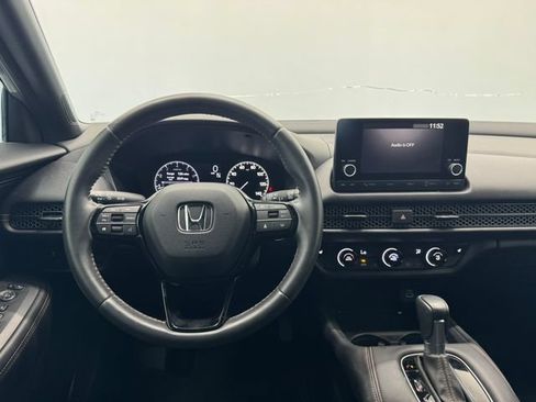 Used 2024 Honda HR-V Sport image 3