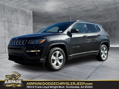 Used 2020 Jeep Compass Latitude image 1